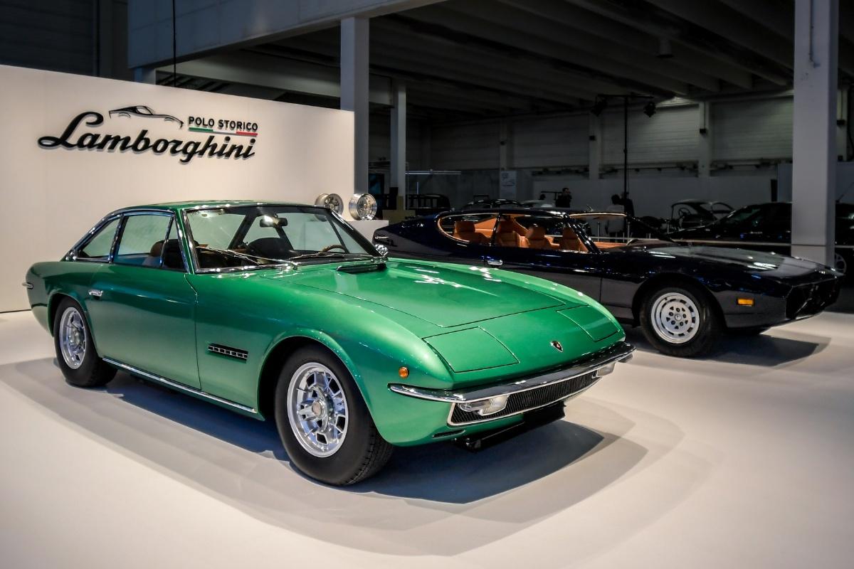 Lamborghini restores Espada and Islero for 50th anniversary tour