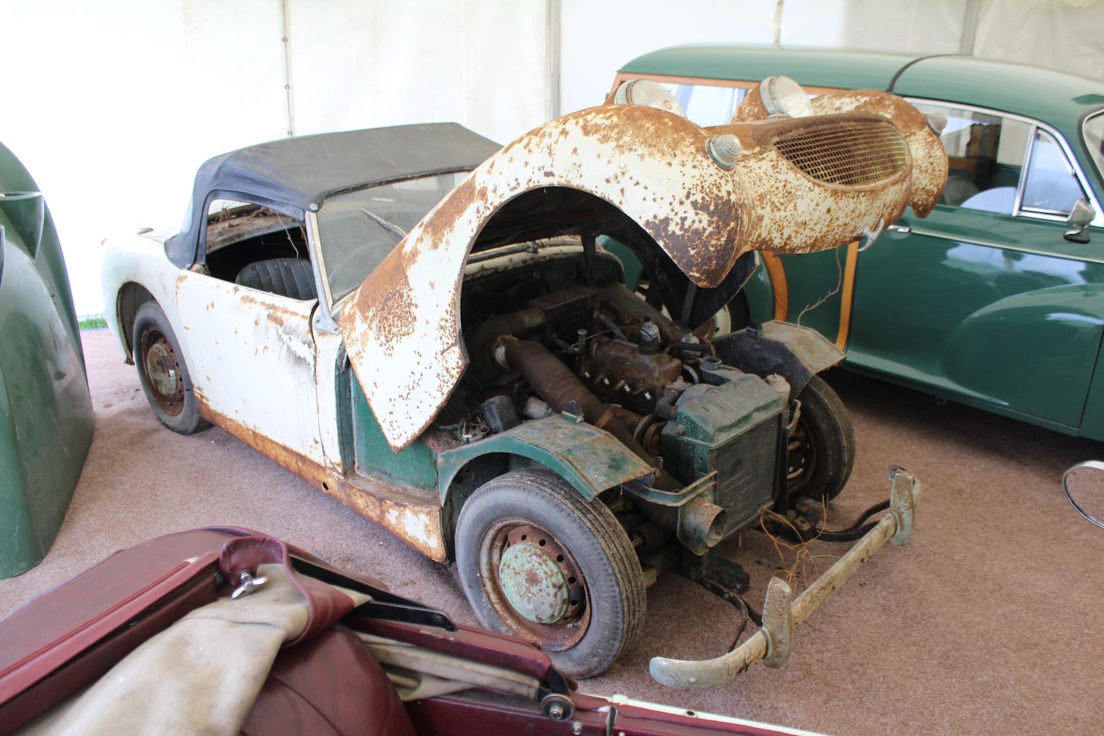 Market: 1961 Frogeye Sprite project sells for £11k. Wow!