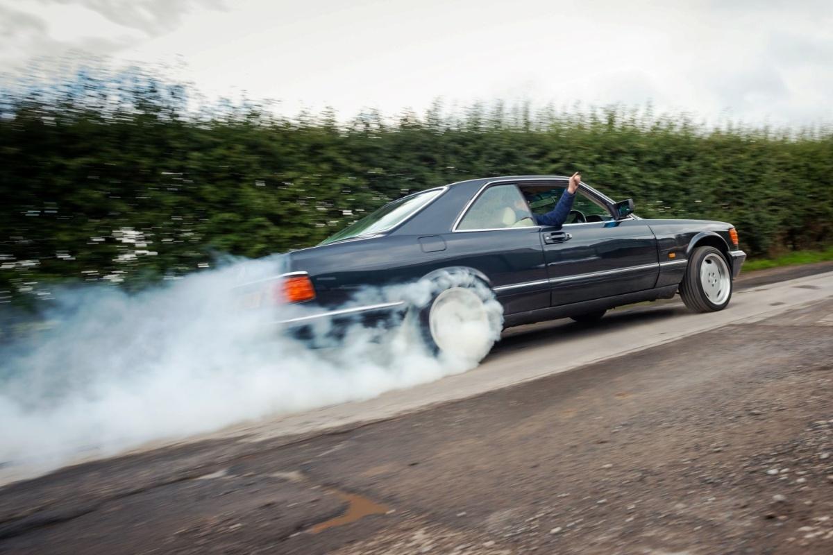 James Hunt's Mercedes-Benz road car sold at bargain price!