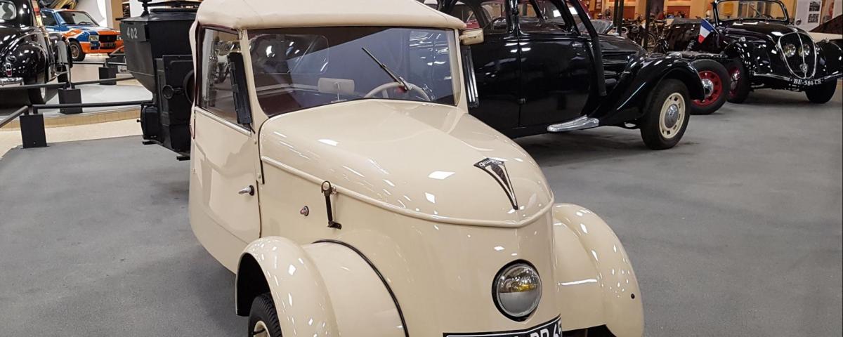 1941 electric VLV part of Peugeot Rétromobile sextet
