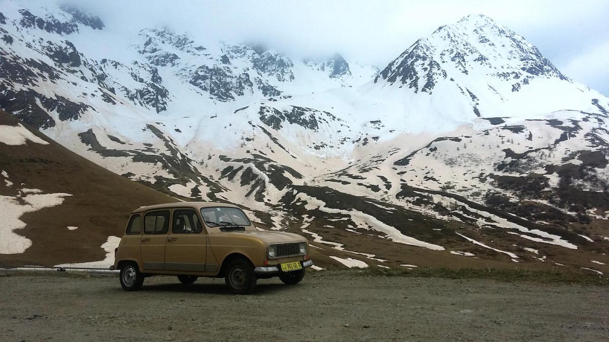 Bangernomics: Taking on the Alps in a Renault 4