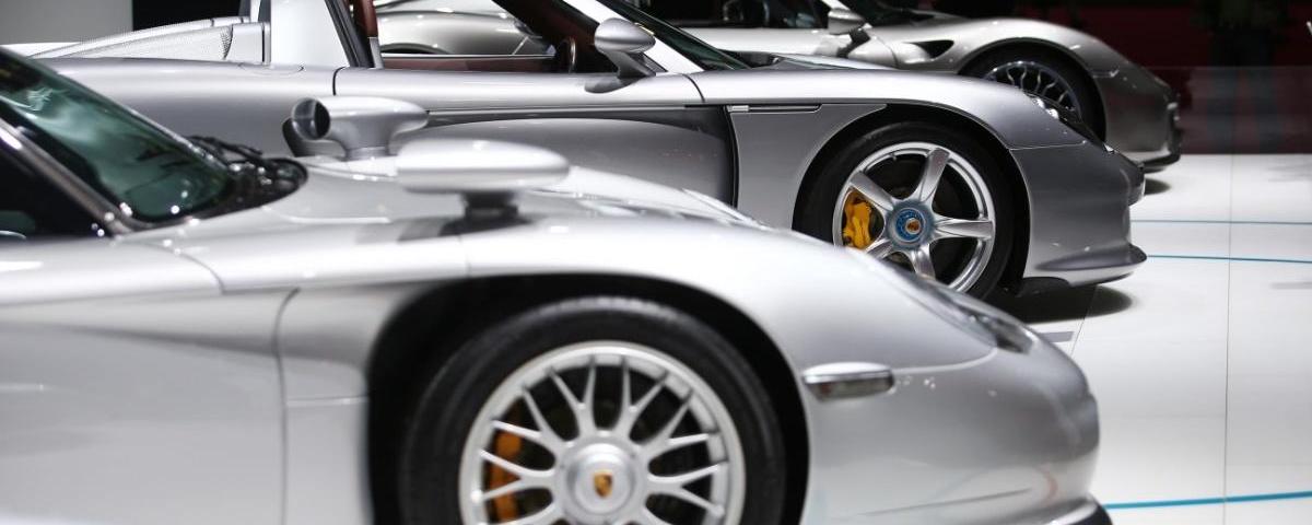 Iconic Porsches grace Paris Motor Show