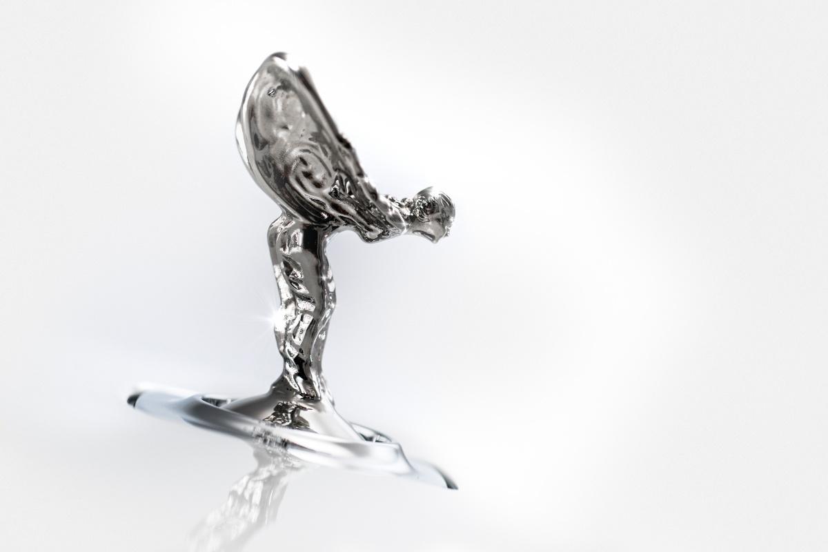 Rolls-Royce factory to close to avoid Brexit chaos