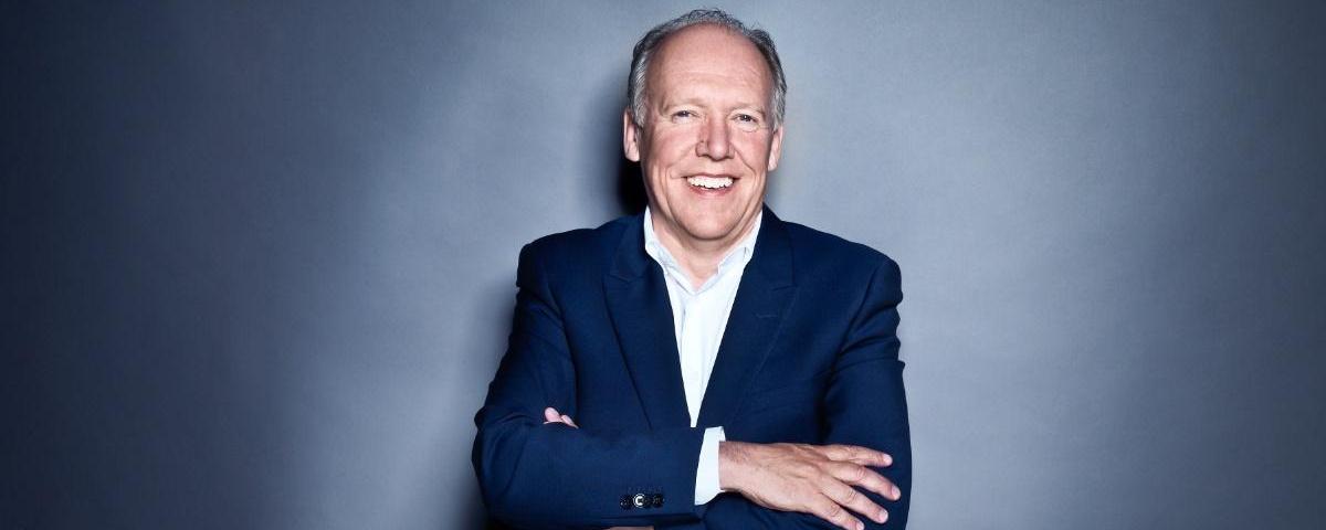 Jaguar design boss scores automotive icon award