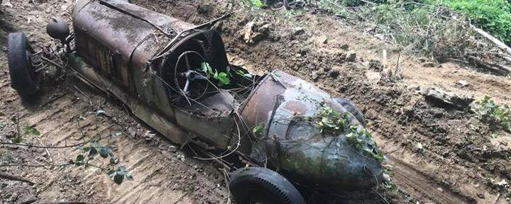 Long-lost stash of American pre-war classic cars found in cellar