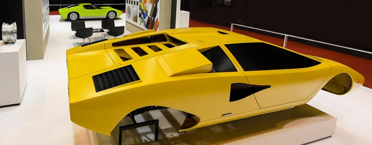 Lamborghini, Fiat Chrysler to present restored cars at Rètromobile