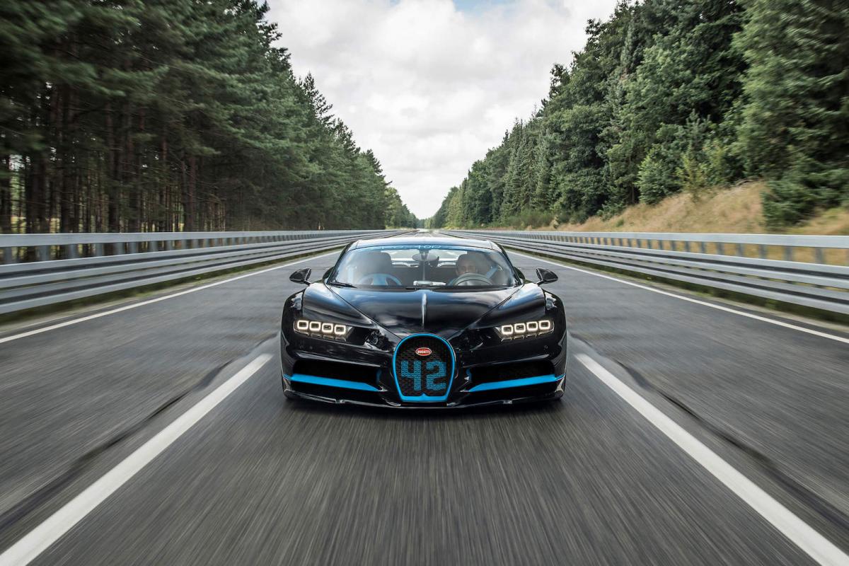 Bugatti Chiron: 0-400-0 km/h in 42 seconds!