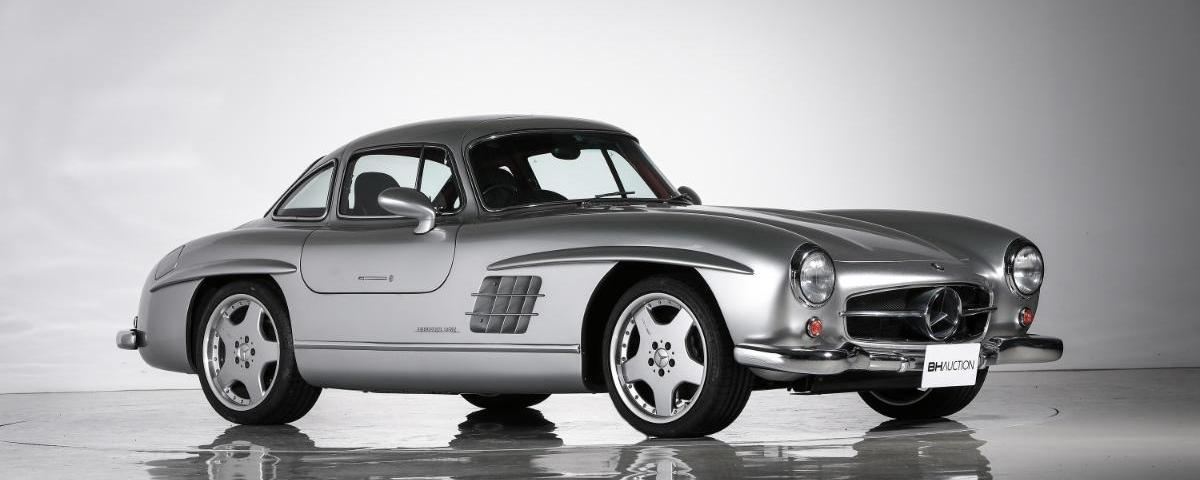 This modified Mercedes Gullwing is a crime against classic cars