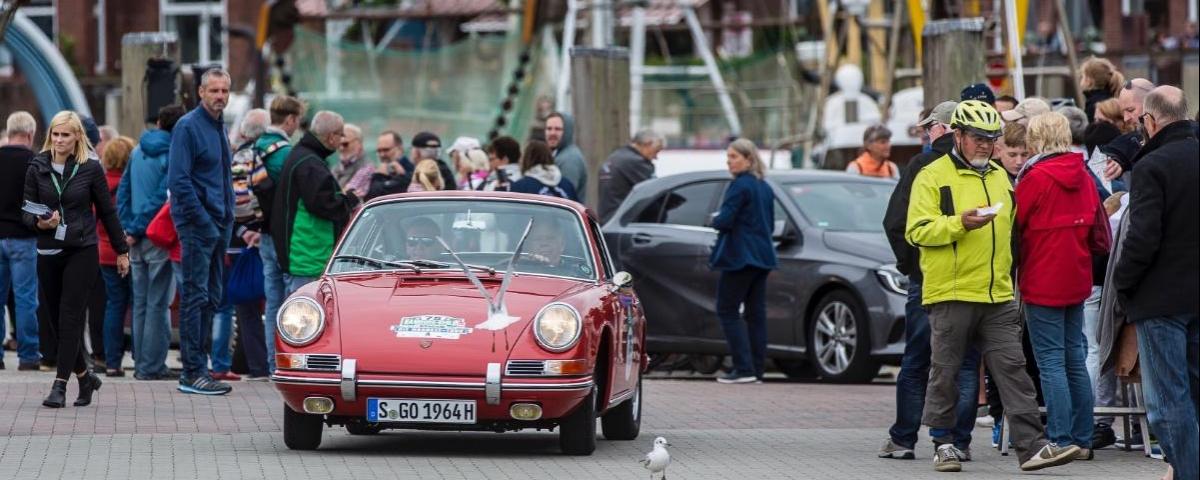 Barn-find Porsche 901 makes post-restoration debut